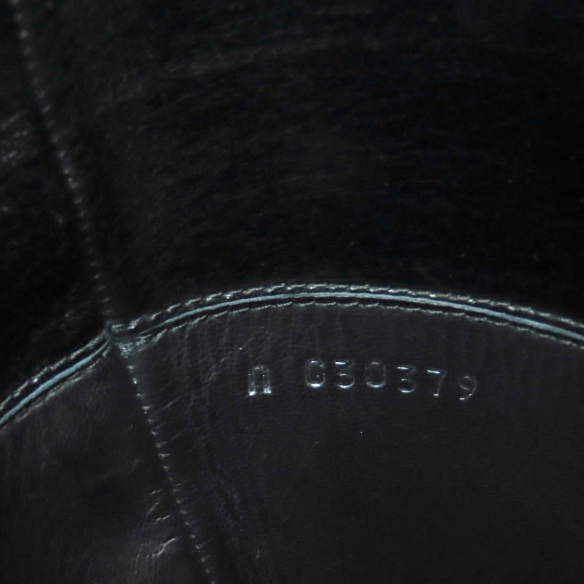 Chanel CC Logo Chain Decoration Chunky Heel Leather Long Boots Black — view 11