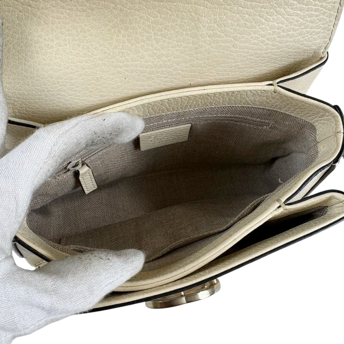Gucci Interlocking Chain Shoulder Bag Mini Ivory Beige — view 10