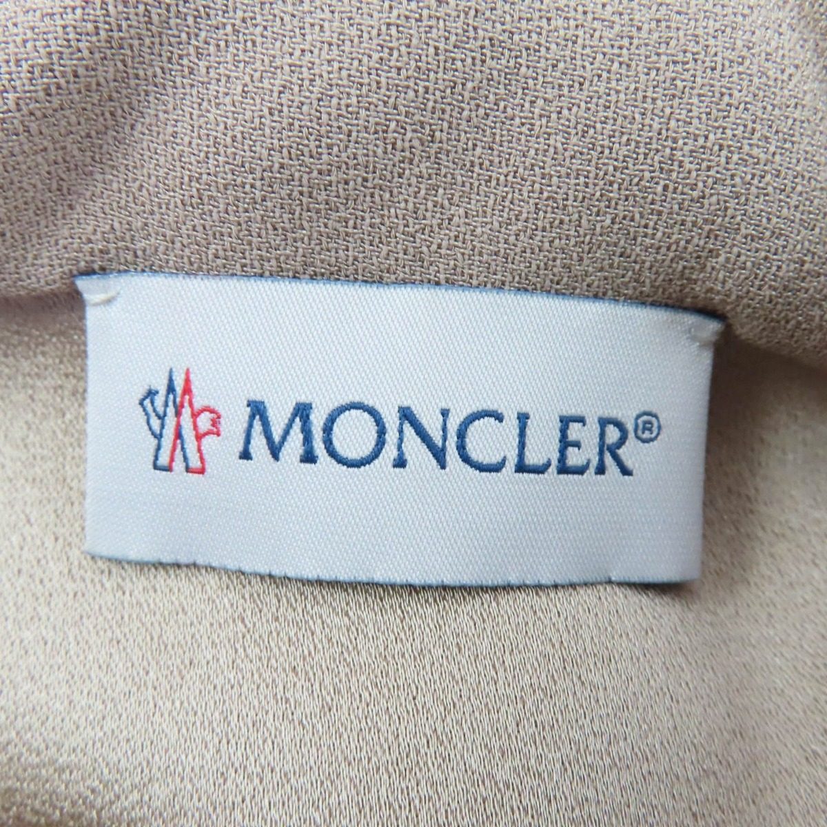 Moncler Camicia Logo Patch with Hood Hoodie Beige Black White 38 — view 6
