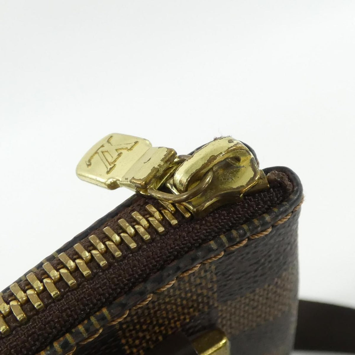 Louis Vuitton Damier Pochette Bosphore Shoulder Bag — view 5