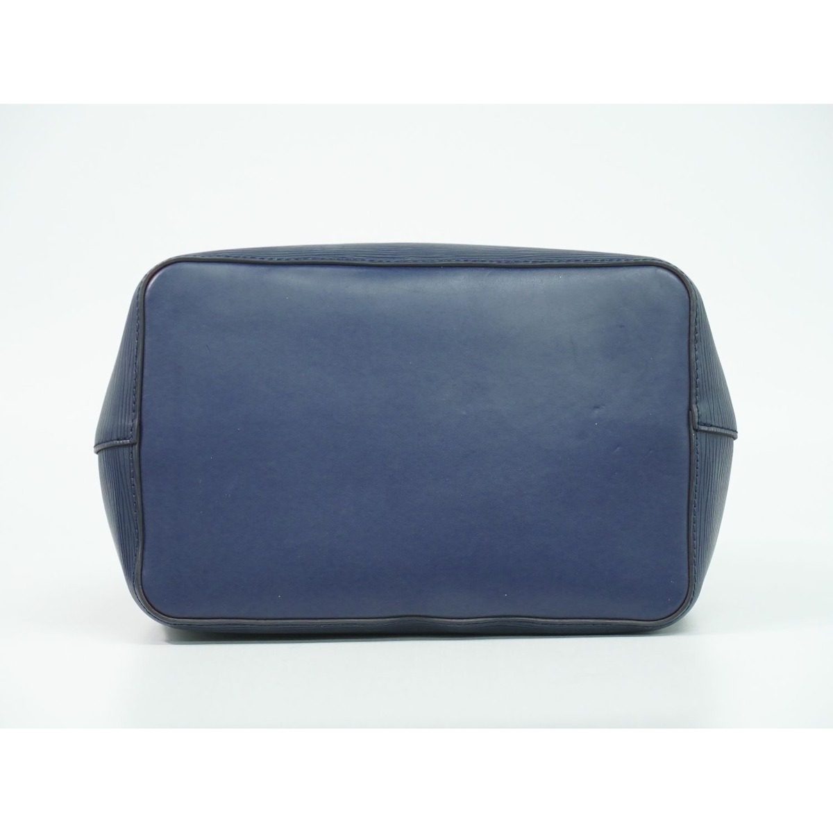 Louis Vuitton LV Neo Noe Epi Leather 2-Way Shoulder Bag — view 3