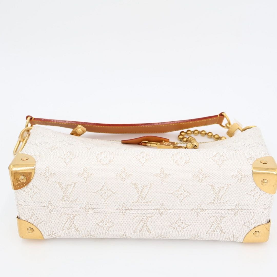 Louis Vuitton Bobo Trunk — view 7