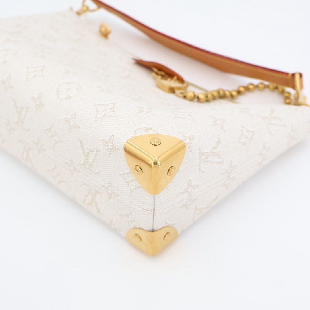 Louis Vuitton Bobo Trunk — view 8