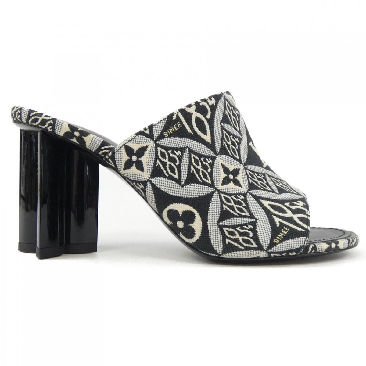 Louis Vuitton Silhouette Line Sandals