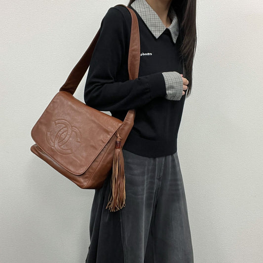 Chanel CC Logo Shoulder Bag Brown Leather No 5 Vintage