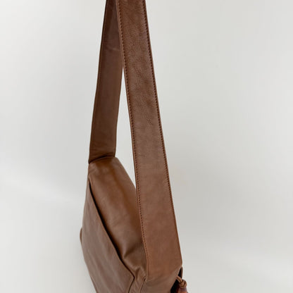 Chanel CC Logo Shoulder Bag Brown Leather No 5 Vintage — view 8