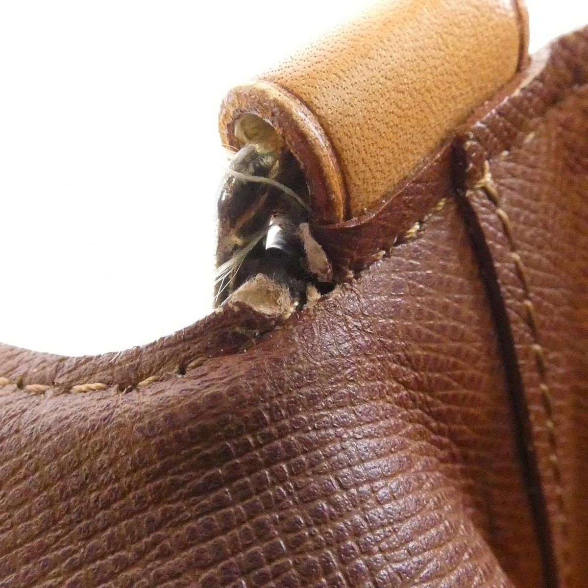 Louis Vuitton Monogram Musette Shoulder Bag — view 10