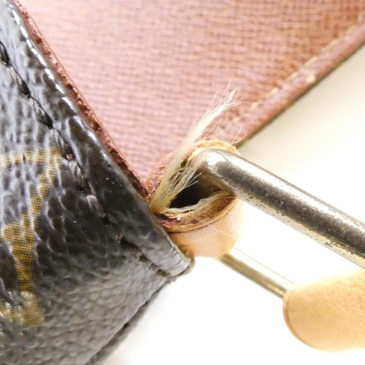 Louis Vuitton Monogram Musette Shoulder Bag — view 5