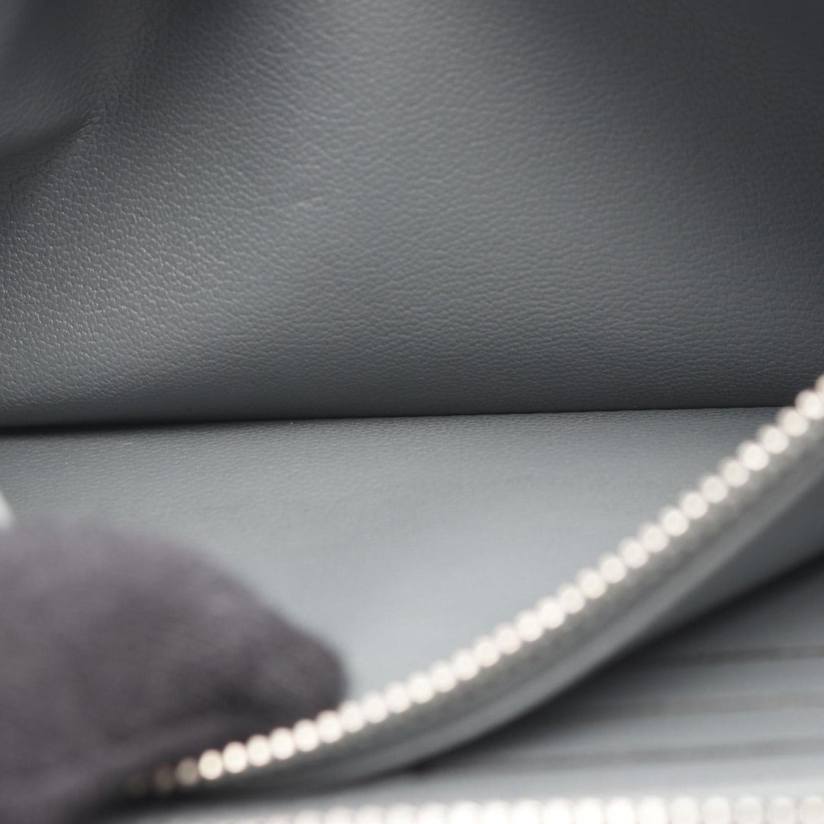 Louis Vuitton Round Wallet Zippy Padlock Exotic Cles — view 7