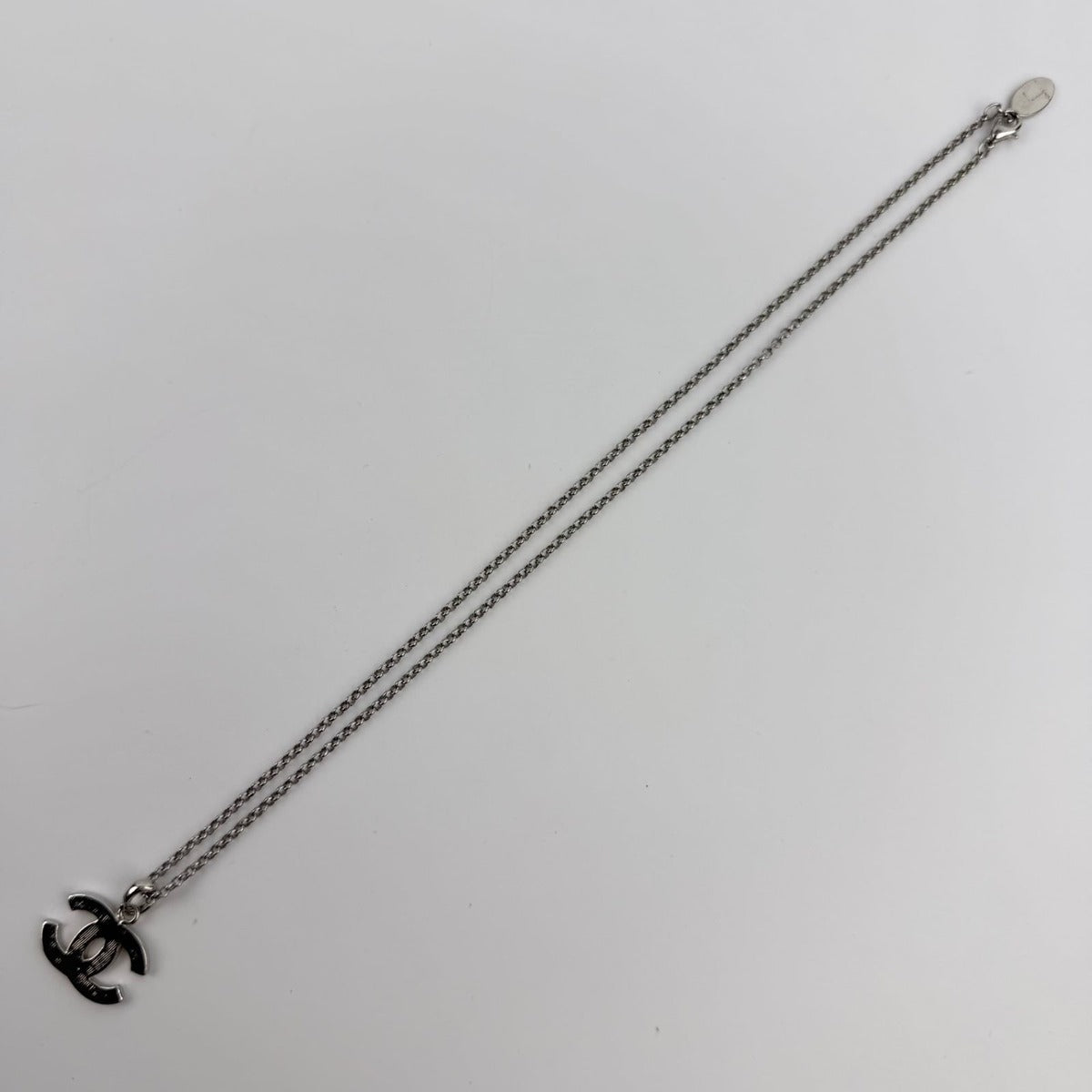 Chanel CC Logo Necklace Vintage — view 4
