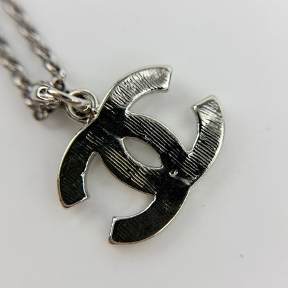 Chanel CC Logo Necklace Vintage — view 6