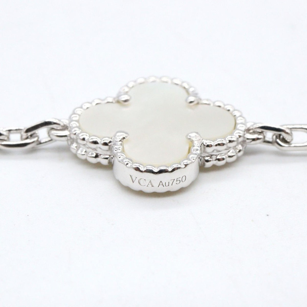 Van Cleef & Arpels Necklace Vintage Alhambra 20 Motifs Mother of Pearl — view 3