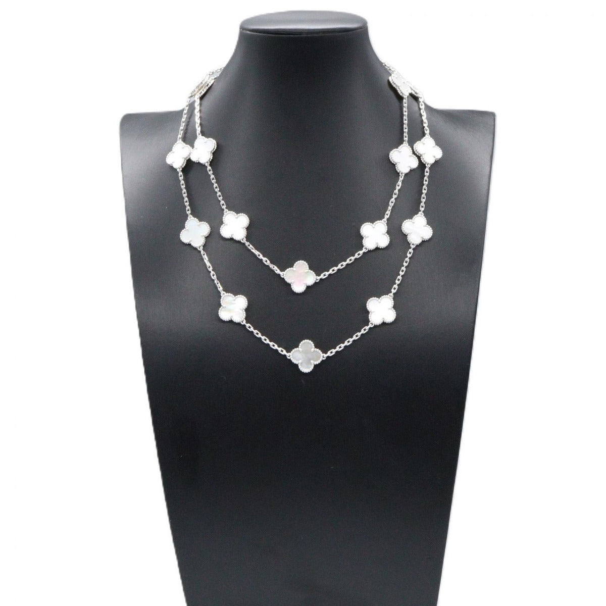 Van Cleef & Arpels Necklace Vintage Alhambra 20 Motifs Mother of Pearl — view 5