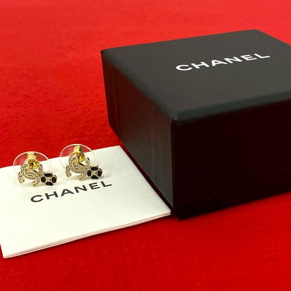 Chanel Coco Mark Motif GP Rhinestone Earrings Accessories 25IP