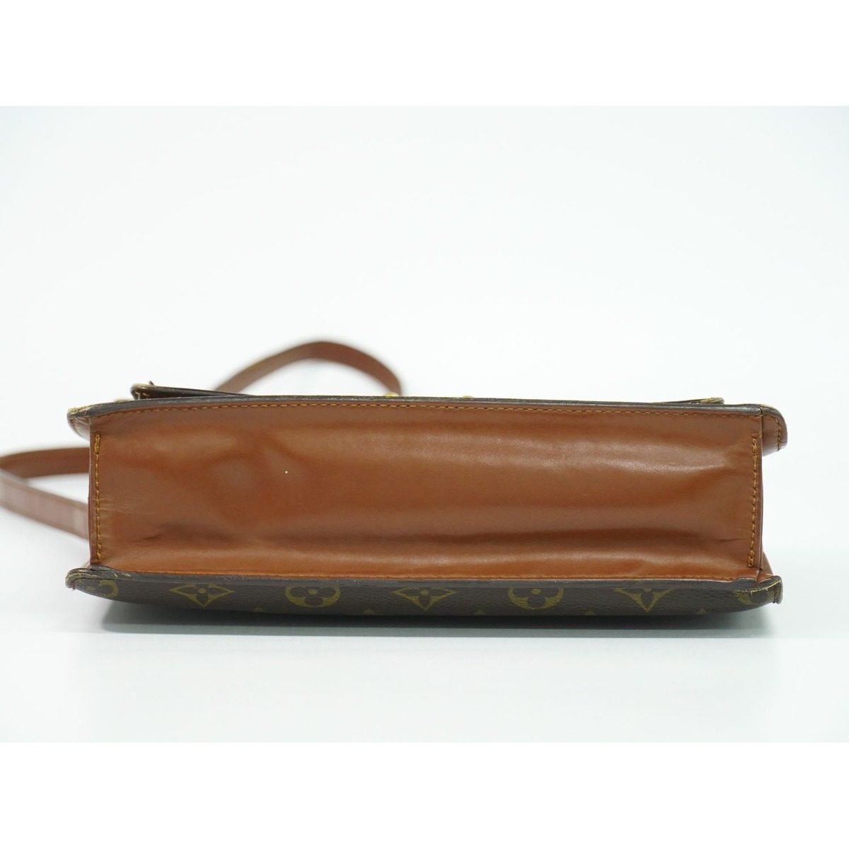 Louis Vuitton LV Monceau 26 Monogram 2-Way Shoulder Bag Brown — view 3