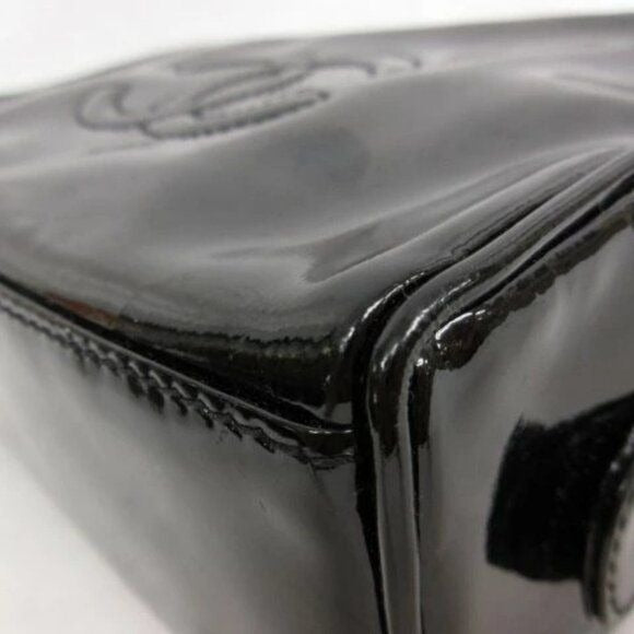 CHANEL CC Patent Leather Vanity Cosmetic Makeup Case Pouch Bag Black