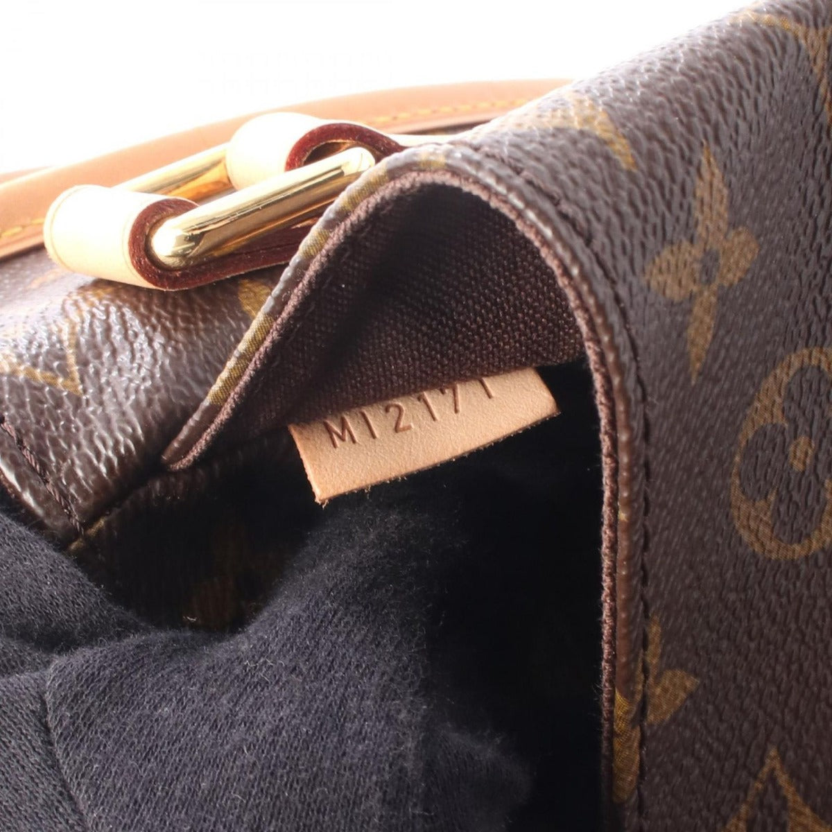 Louis Vuitton Shoulder Bag Menilmontan MM Canvas Leather — view 5