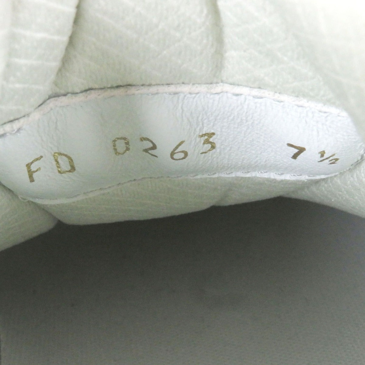 Louis Vuitton LV Discovery Line Monogram Low Cut Sneakers Gray — view 9