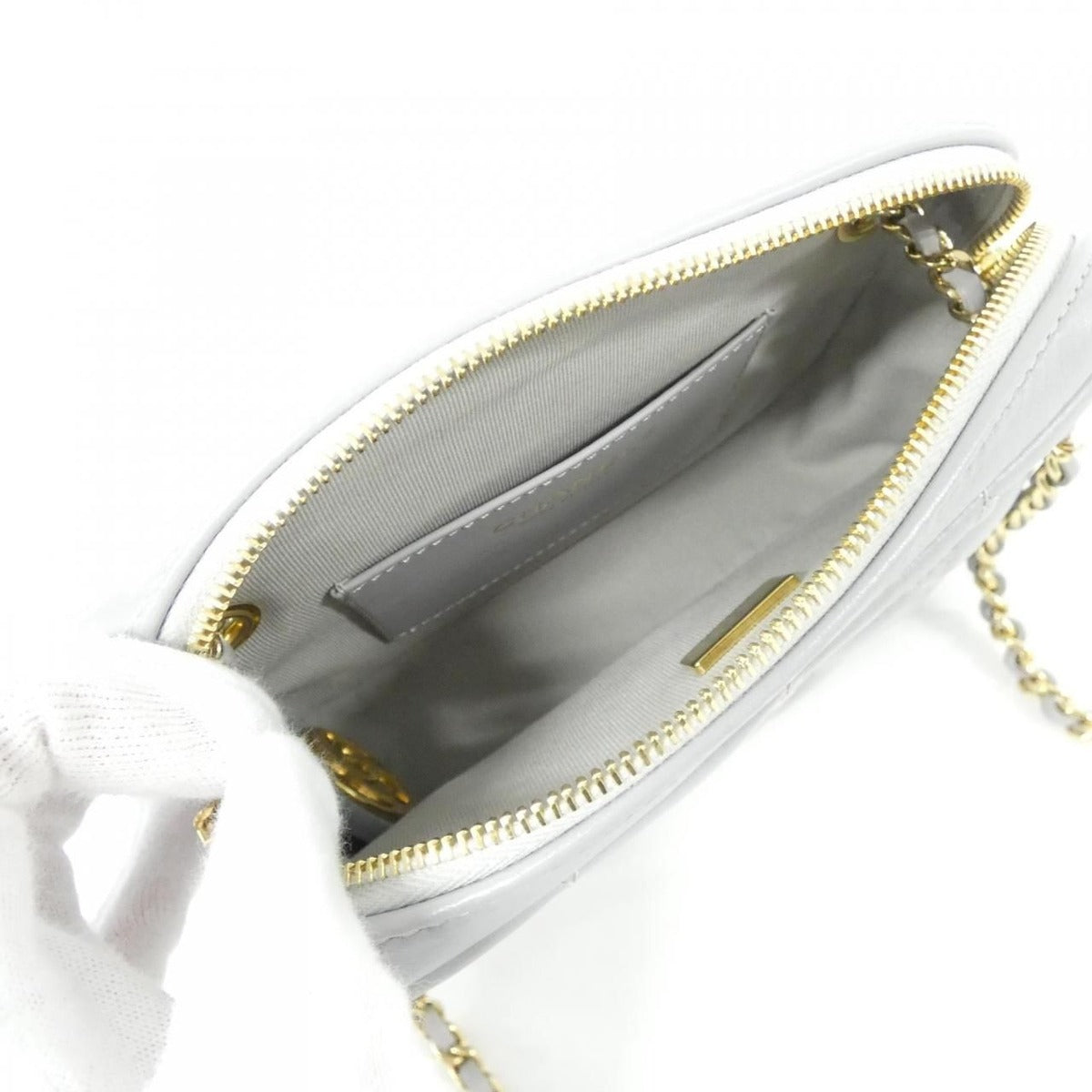 Chanel Shoulder Bag Gold — view 8