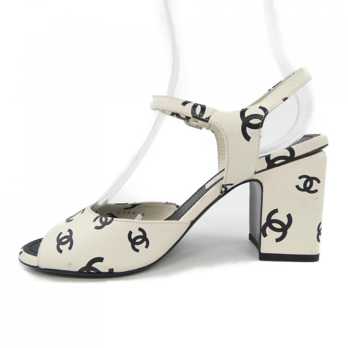 Chanel Sandals Lambskin Black — view 2