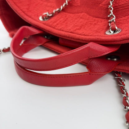 Chanel CC Logo Tote Shoulder Bag Red Canvas Vintage — view 14