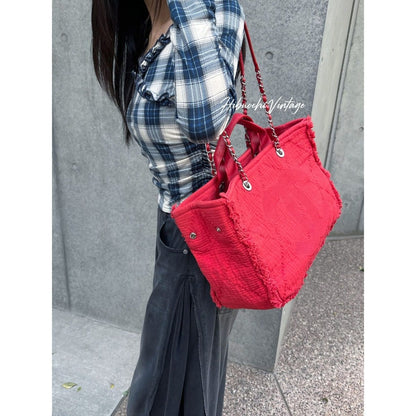 Chanel CC Logo Tote Shoulder Bag Red Canvas Vintage — view 2