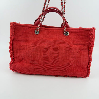 Chanel CC Logo Tote Shoulder Bag Red Canvas Vintage — view 4