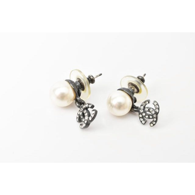 Chanel Logo CC Rhinestone Pearl Swing Coco Mark Gunmetal — view 2