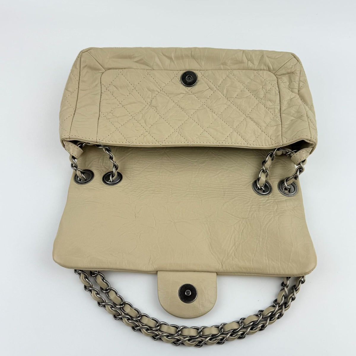 Chanel CC Logo Quilted Chain Shoulder Bag Beige Leather Vintage — view 14