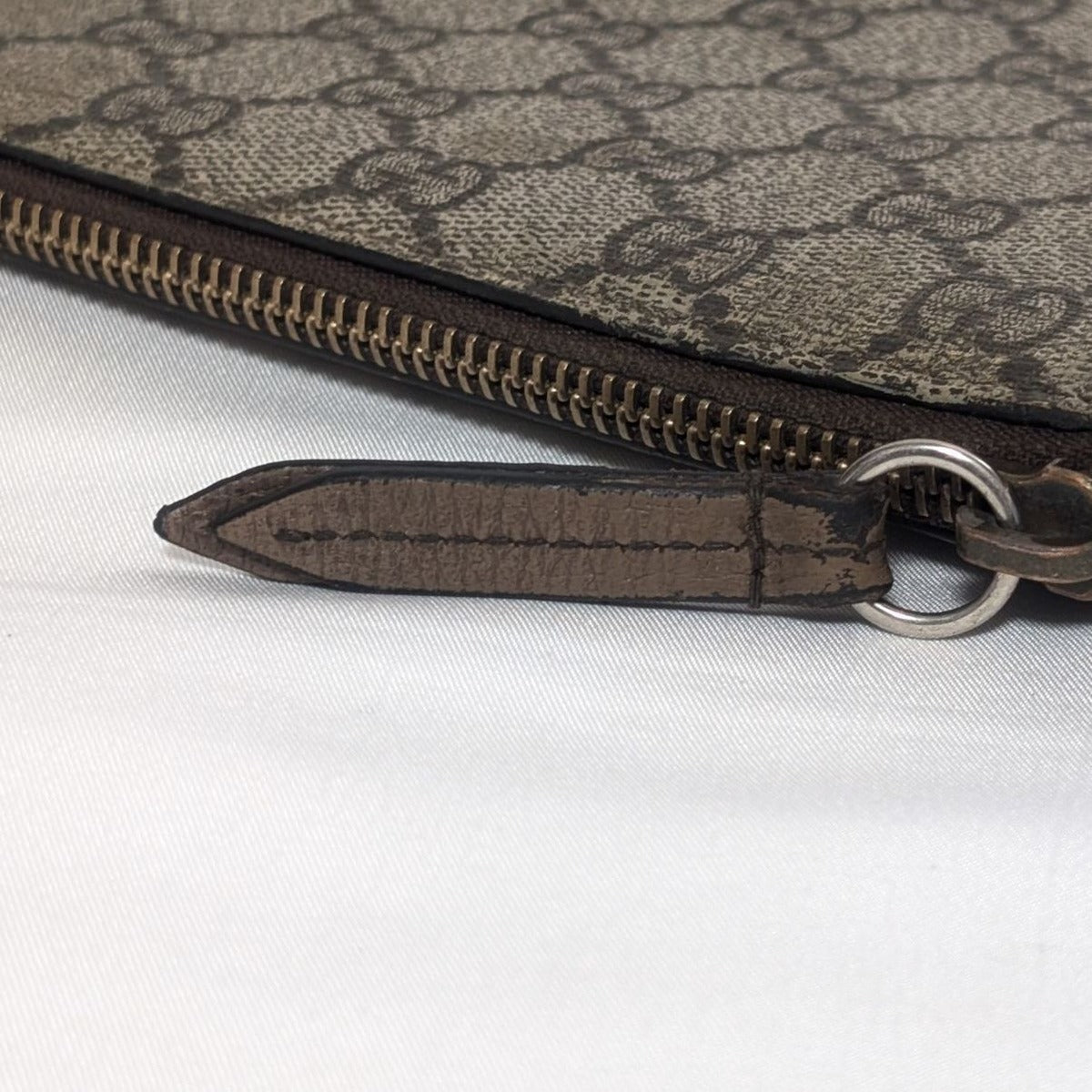 Gucci GG Supreme Neo Vintage Taiga Head Logo Brown Clutch — view 6