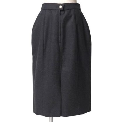 Chanel Vintage Skirt Size 40 CC Coco Button Knee Length Tight
