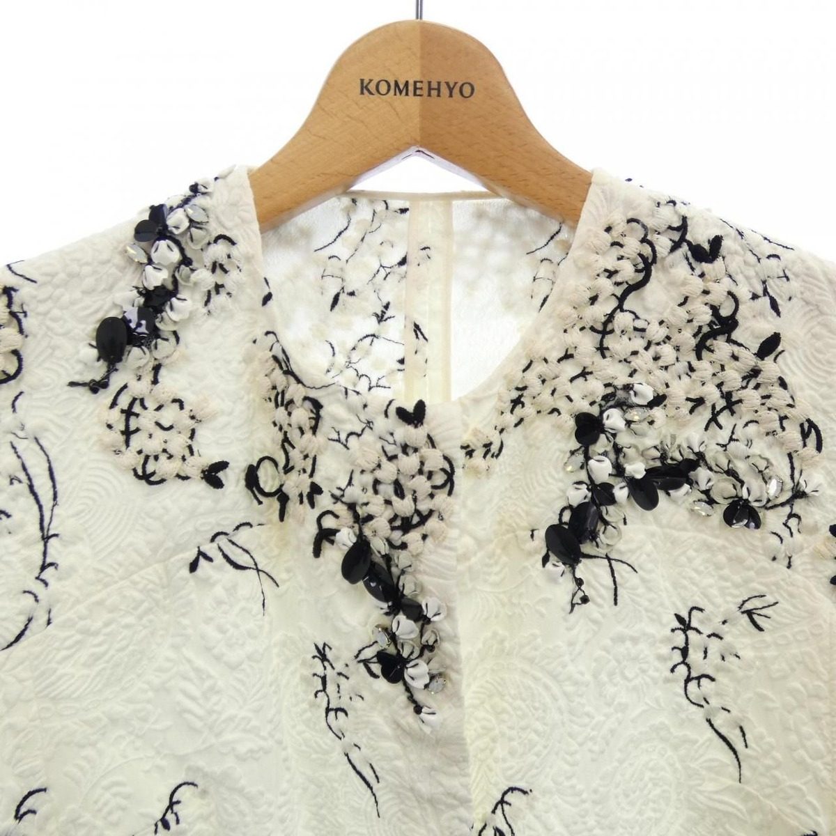 Moncler Gammerouge Susanne Coat — view 5