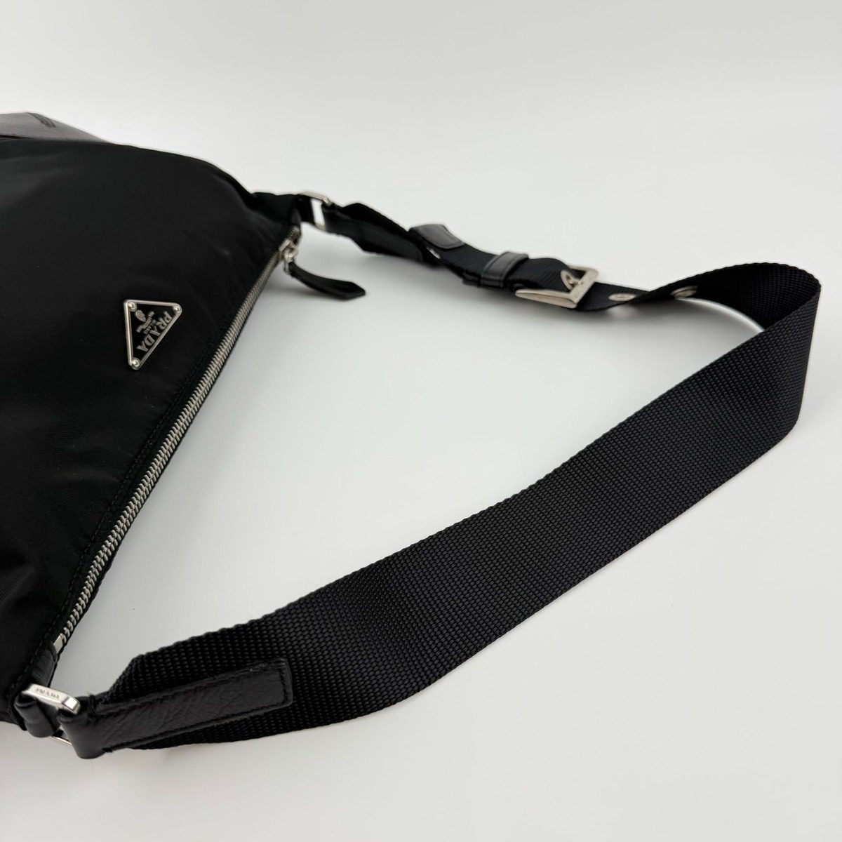 Prada Shoulder Bag Black Nylon Leather Vintage — view 12