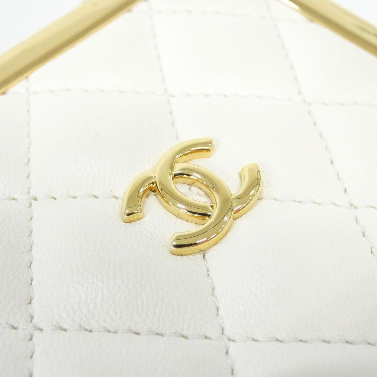 Chanel Phone Case White — view 4