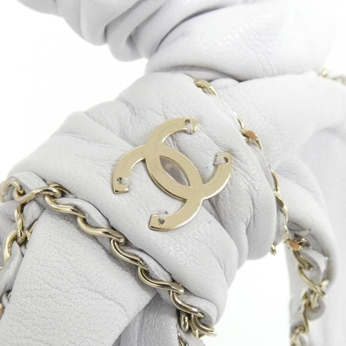 Chanel Scrunchie White M — view 3