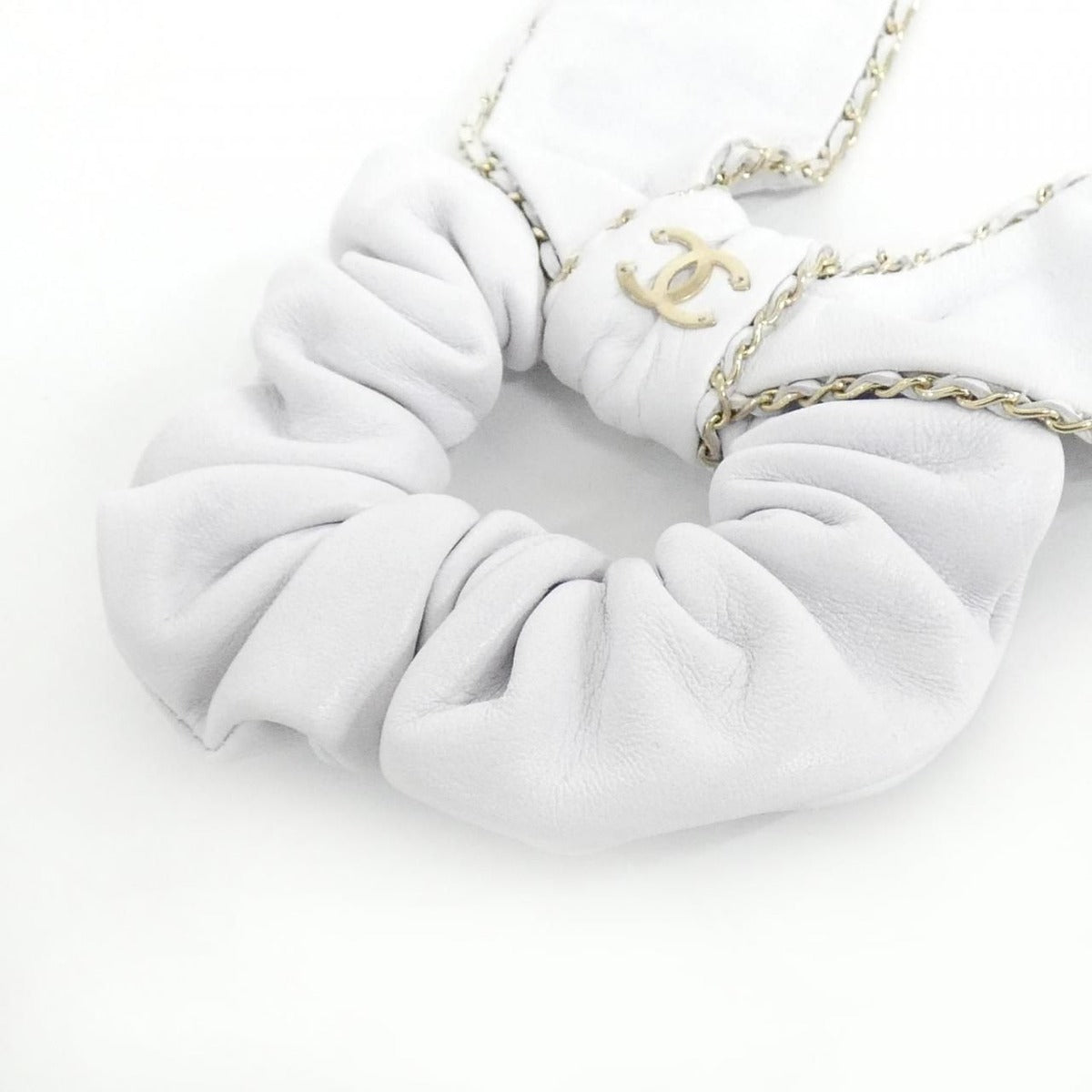 Chanel Scrunchie White M — view 4