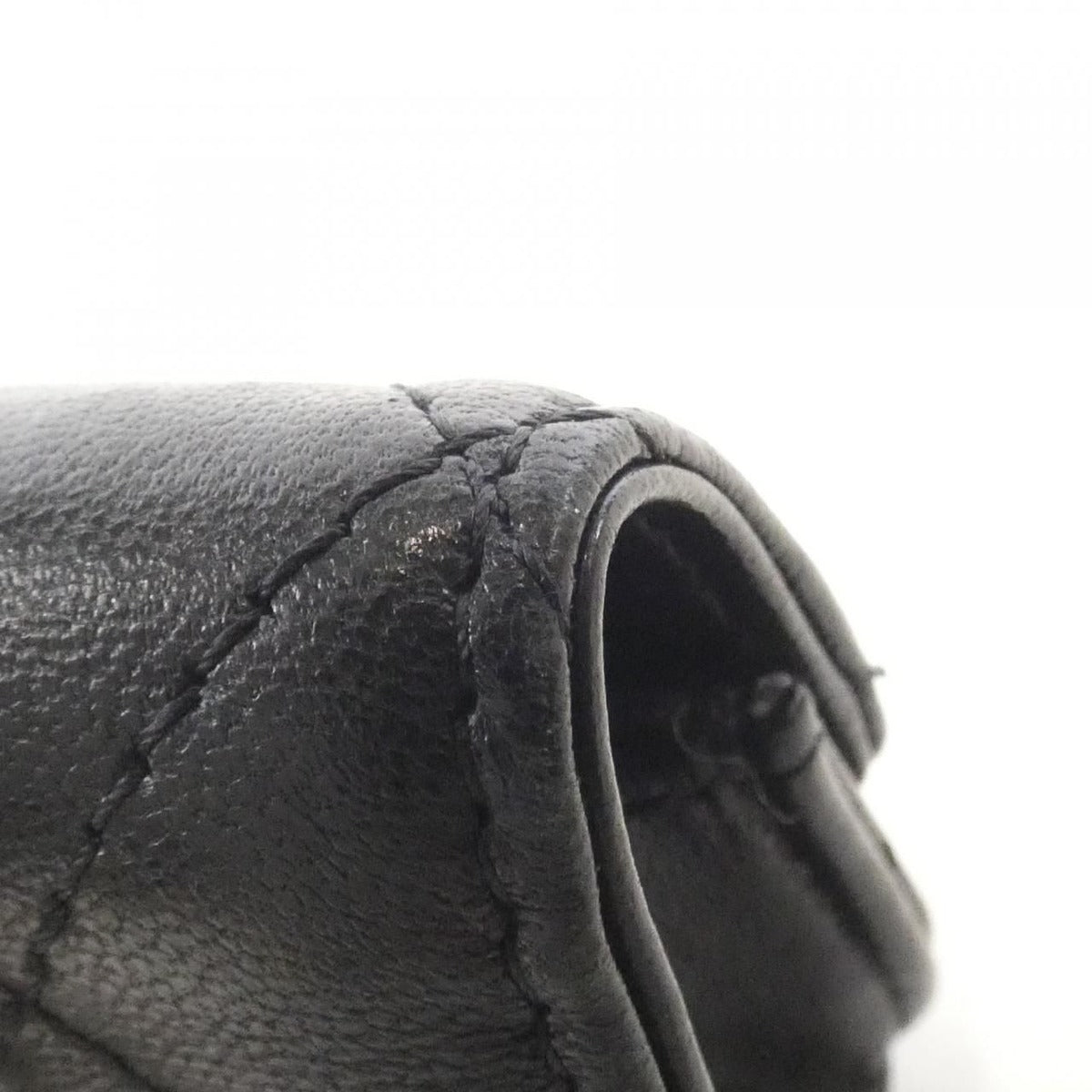 Chanel Timeless Classic Line Airpods Pro Case — view 4