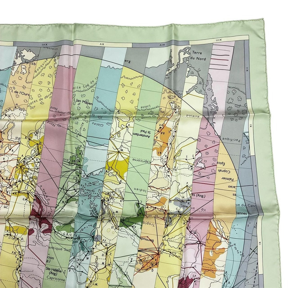 Hermes Carre 90 Scarf le Monde Est Vaste Pattern 100% Silk Green — view 3