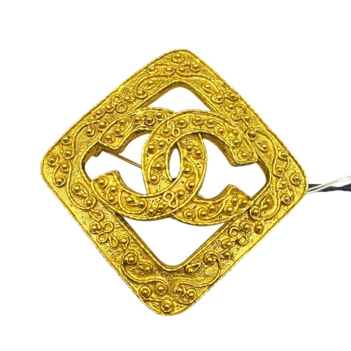 Chanel Square CC Logo Brooch Gold — view 2
