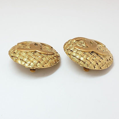 Chanel Vintage Earrings CC Logo Gold 29 — view 8