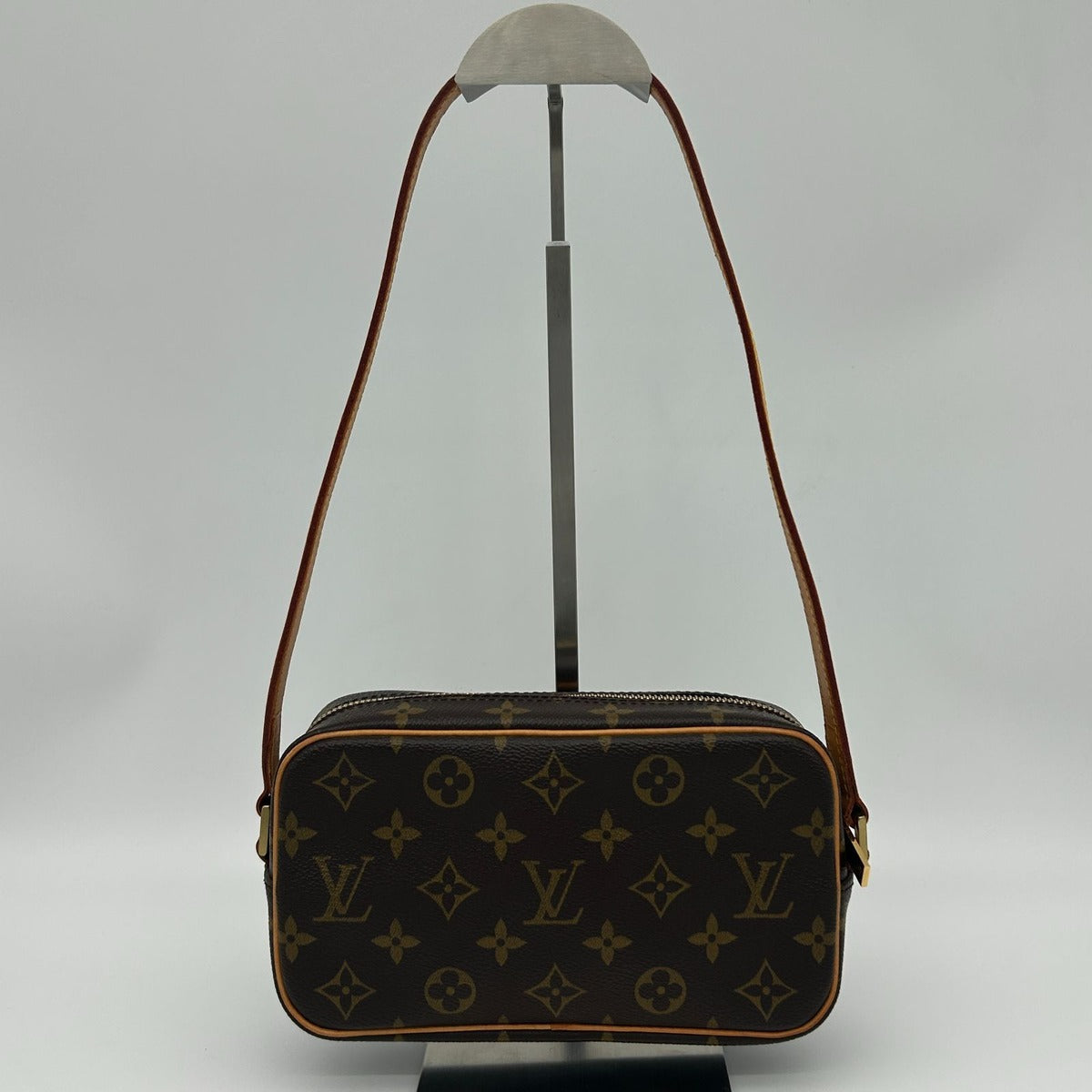 Louis Vuitton Monogram Pochette Cite — view 2