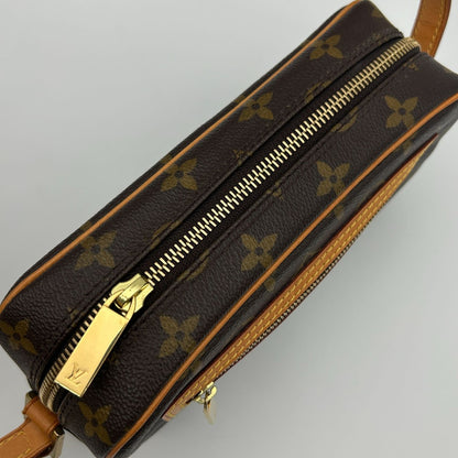 Louis Vuitton Monogram Pochette Cite — view 9