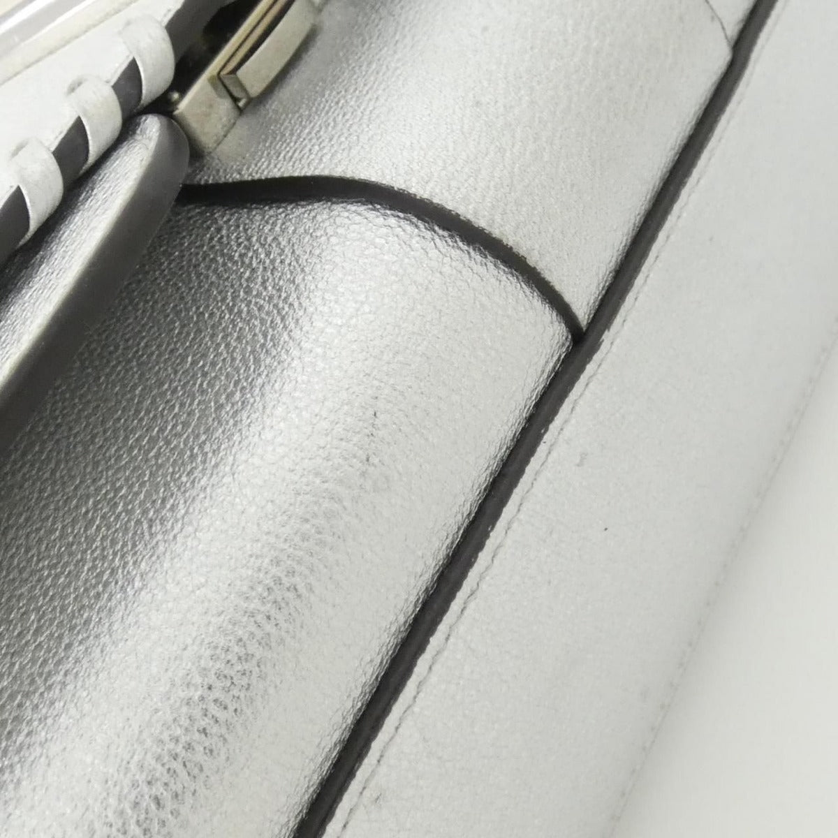 Louis Vuitton Very Chain Shoulder Bag — view 4