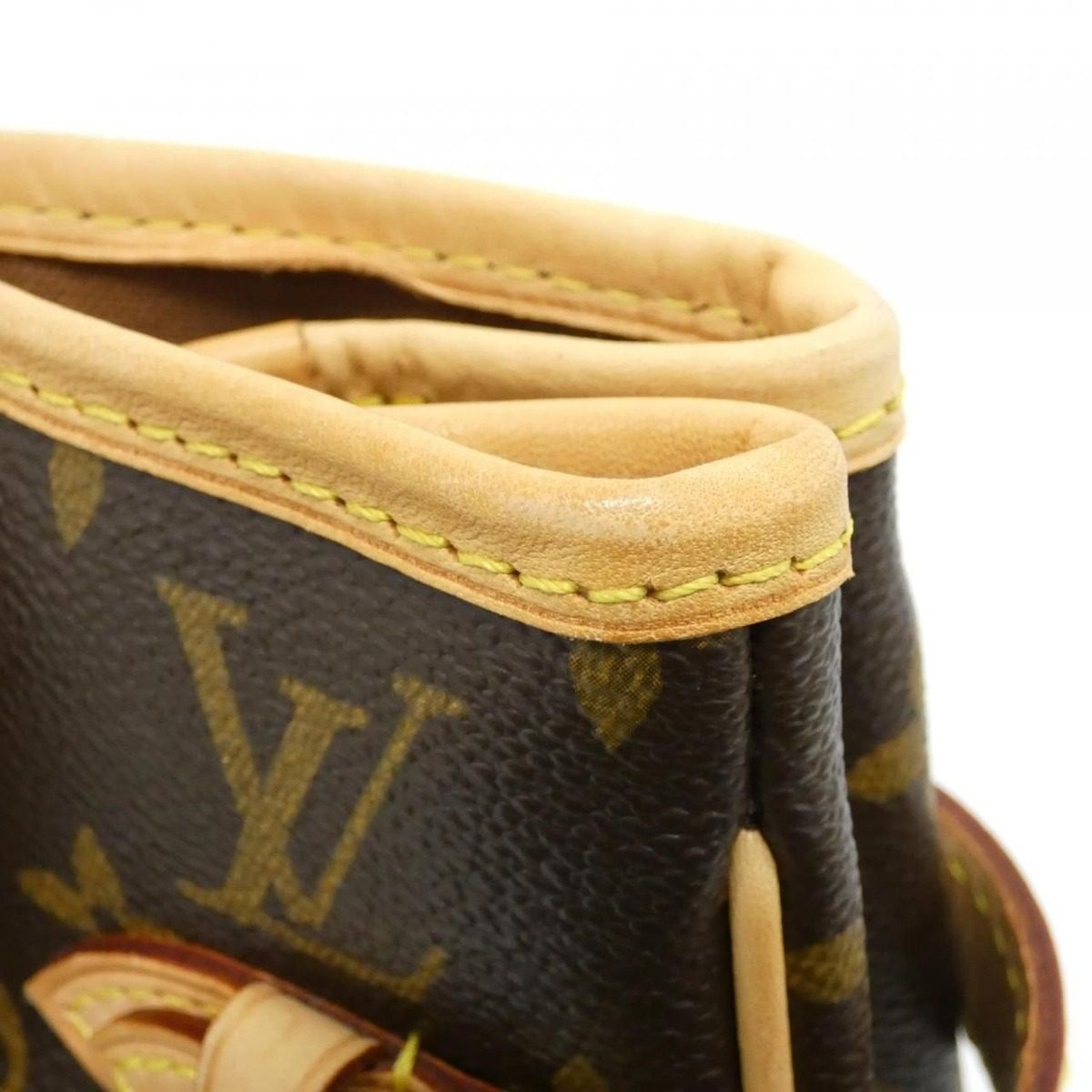 Louis Vuitton Monogram Batignolles Vertical Shoulder Bag — view 4