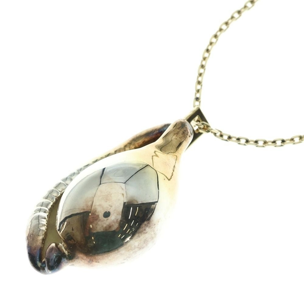 Louis Vuitton Shell Necklace Silver