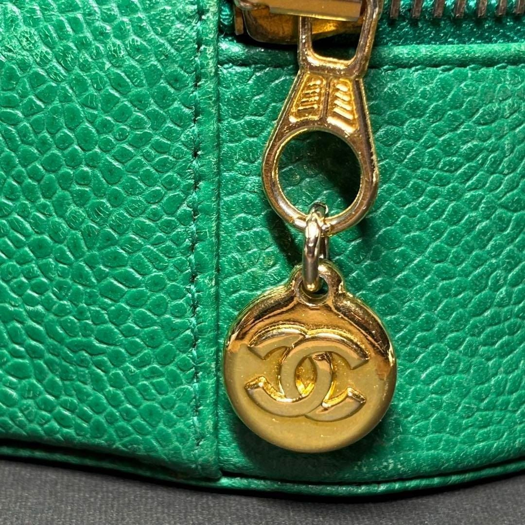 CHANEL CC Caviar Round Pouch Jewelry Travel Case Coin Purse Green