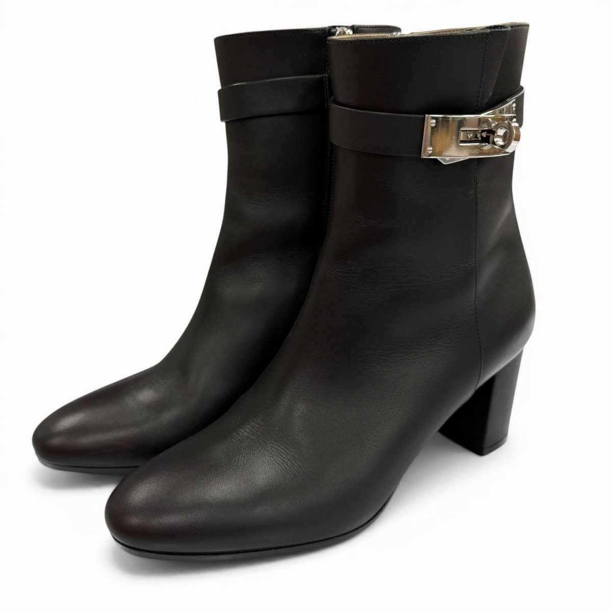 Hermes Saint Germain Silver Kelly Buckle Side Zip Leather Short Boots Black
