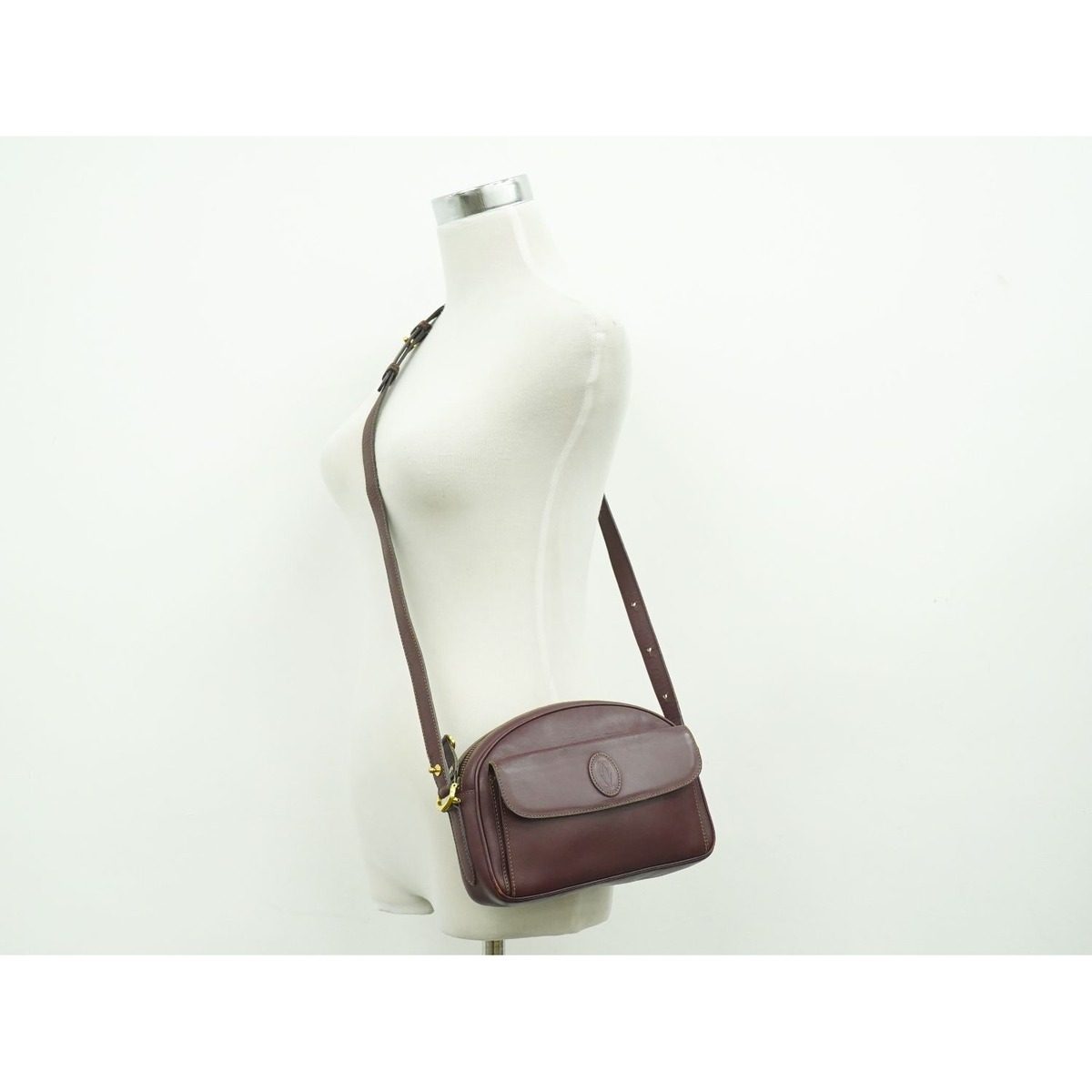 Cartier Must Line Shoulder Bag Pochette Leather Bordeaux — view 6