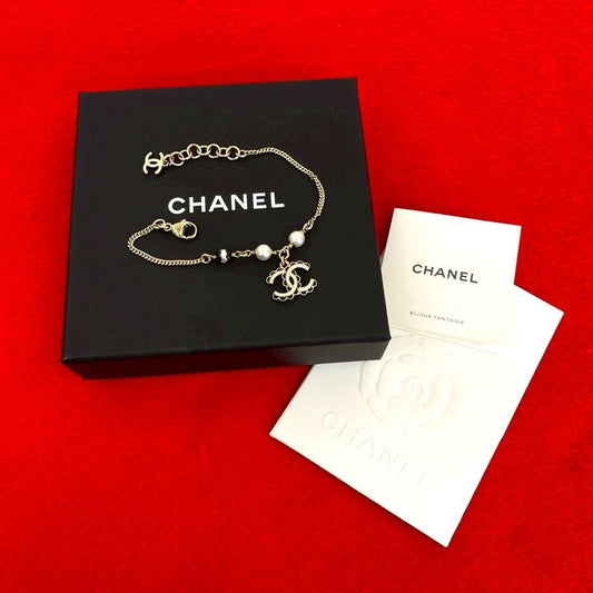 Chanel Coco Mark Pearl Motif Silver Plated Chain 24CB