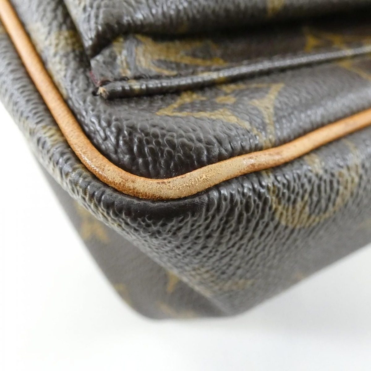Louis Vuitton Monogram Viva-Cite PM Shoulder Bag — view 3